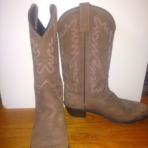 Womens cowgirl boots like new leather size 8